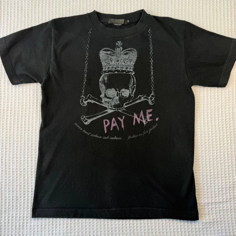 Nevertrust Urban Subculture Skull Crown Pay Me Graphic T-Shirt Black Small - Picture 1 of 5